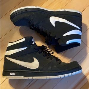 Nike High tops, like new
